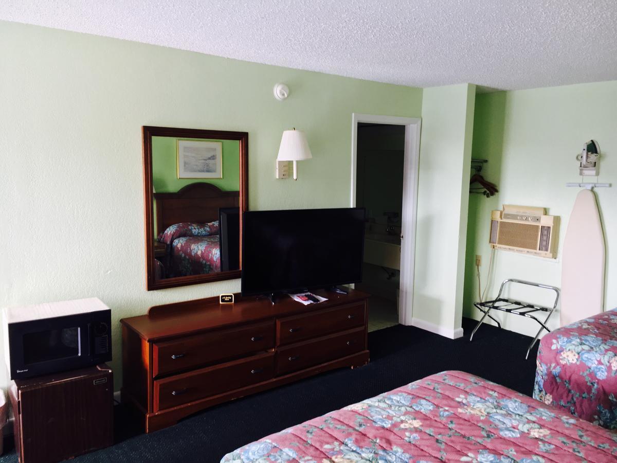 Relax Inn Folkston 외부 사진